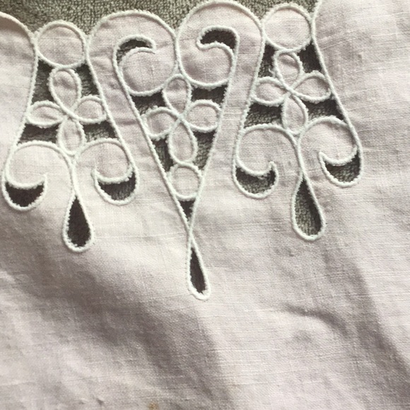 ⚜️ VINTAGE  Pale PINK LACE PLACEMATS w/CUT OUTS - Picture 2 of 16